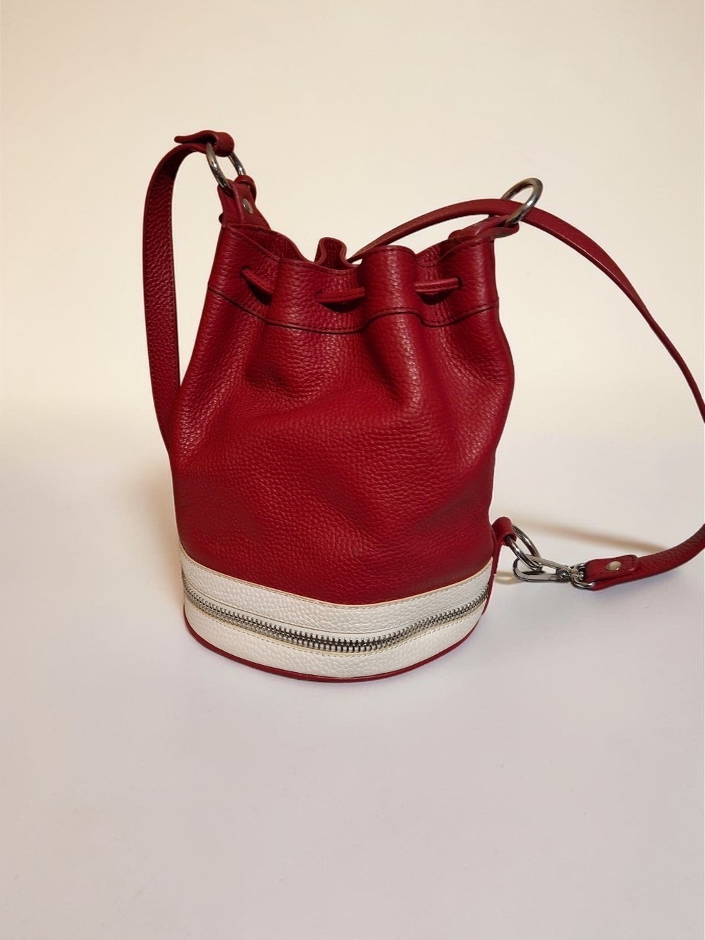 Via Spiga Red Leather Bucket Bag with White Zip Accent 8.5x10